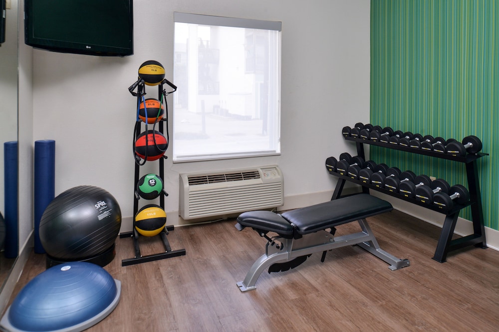 Holiday Inn Express & Suites Corpus Christi-N Padre Island 28/48