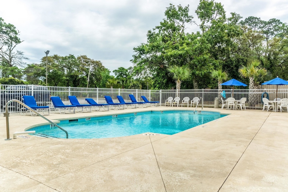 Comfort Inn N Myrtle Beach Barefoot Landing 15/36