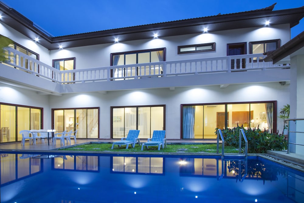 Avoca Pool Villas 4/50