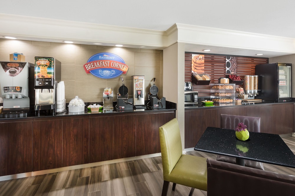 Baymont By Wyndham Greenville Woodruff Rd 10/31