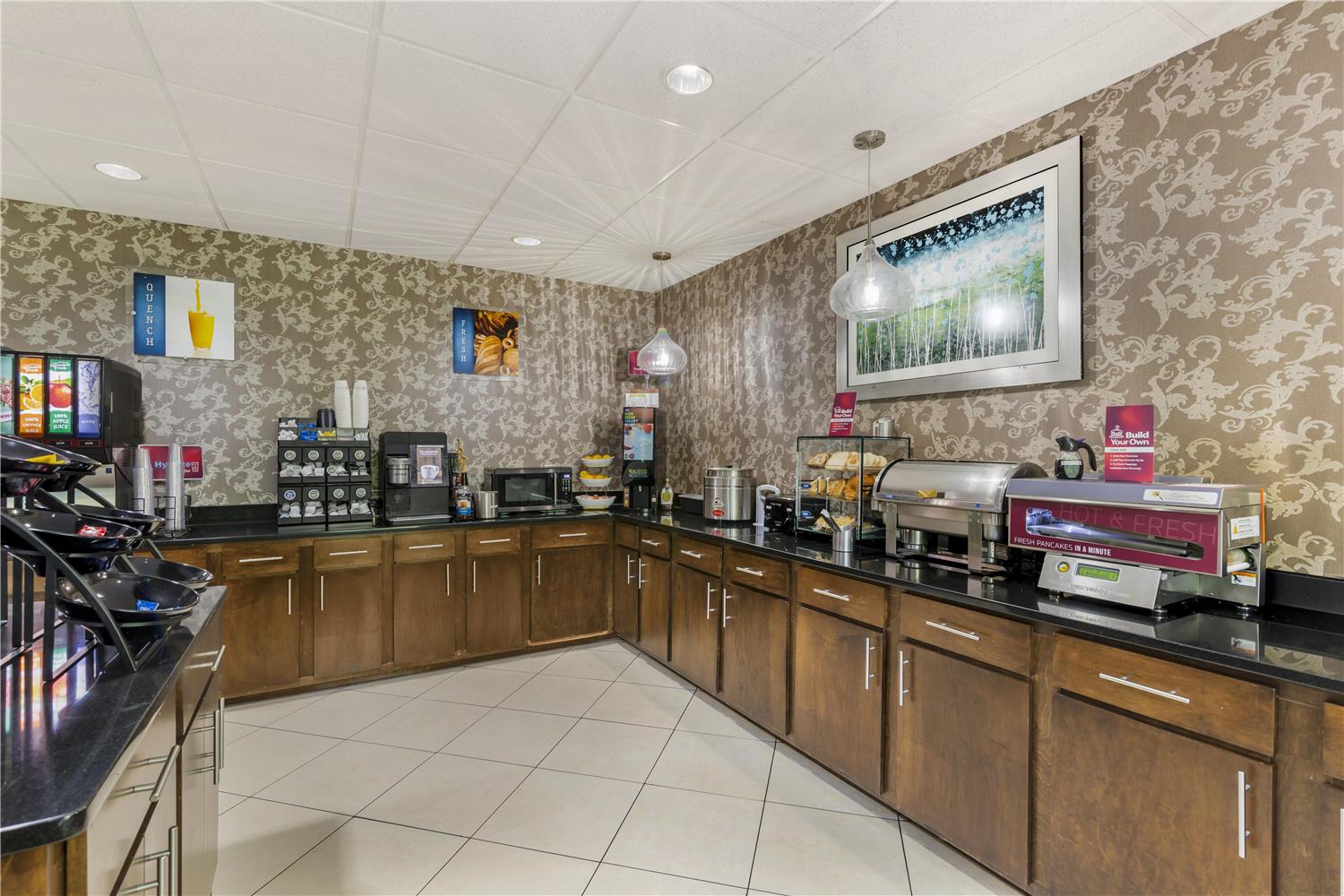 Best Western Plus Richmond Hill Inn 41/53