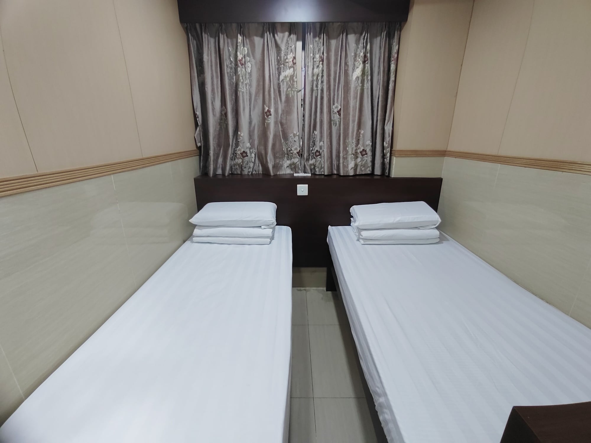 STANDARD, TWIN BEDS