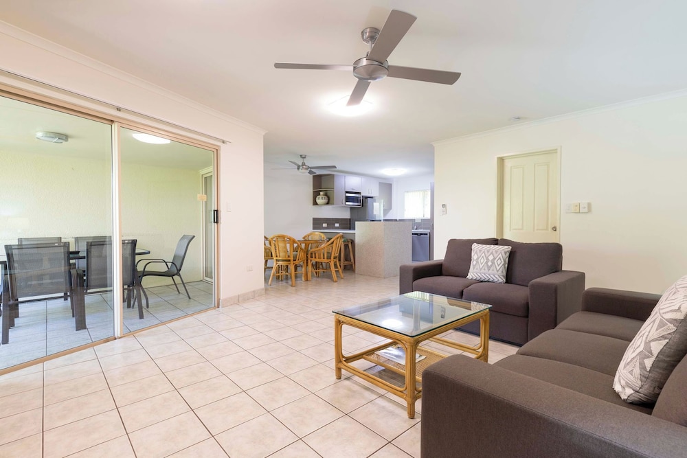 PORT DOUGLAS SANDS RESORT 32/62