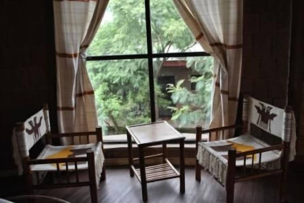 Lal Hotel And Spa 23/33
