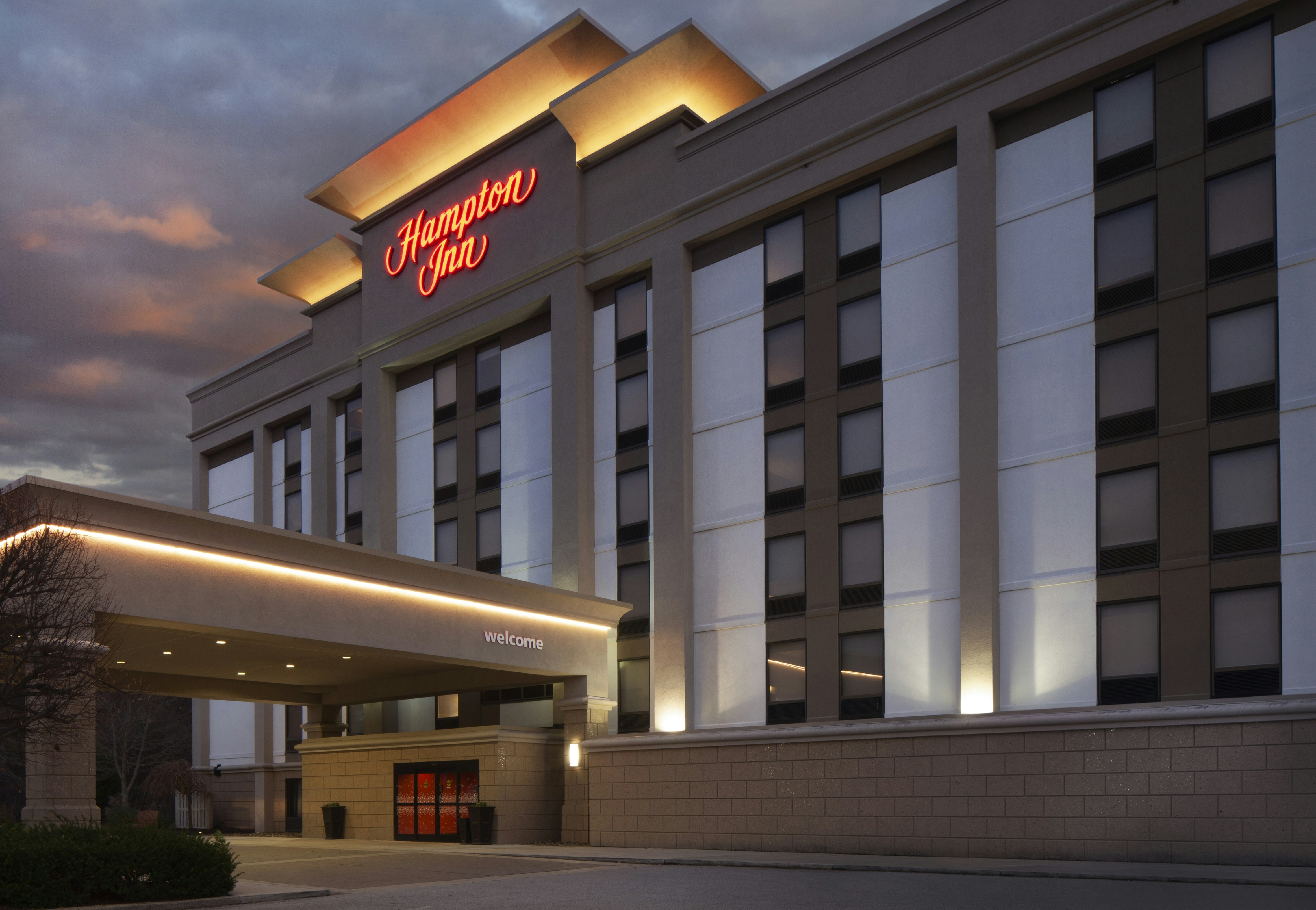 HAMPTON INN CHARLESTON SOUTHBRIDGE in CHARLESTON - WV