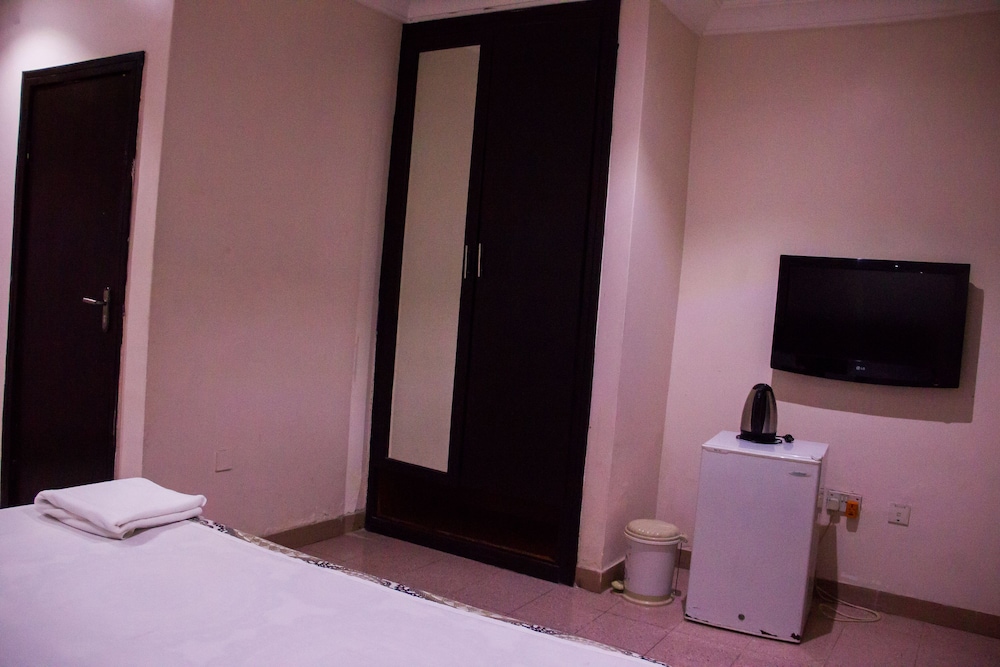 Lekki Heights 19/24
