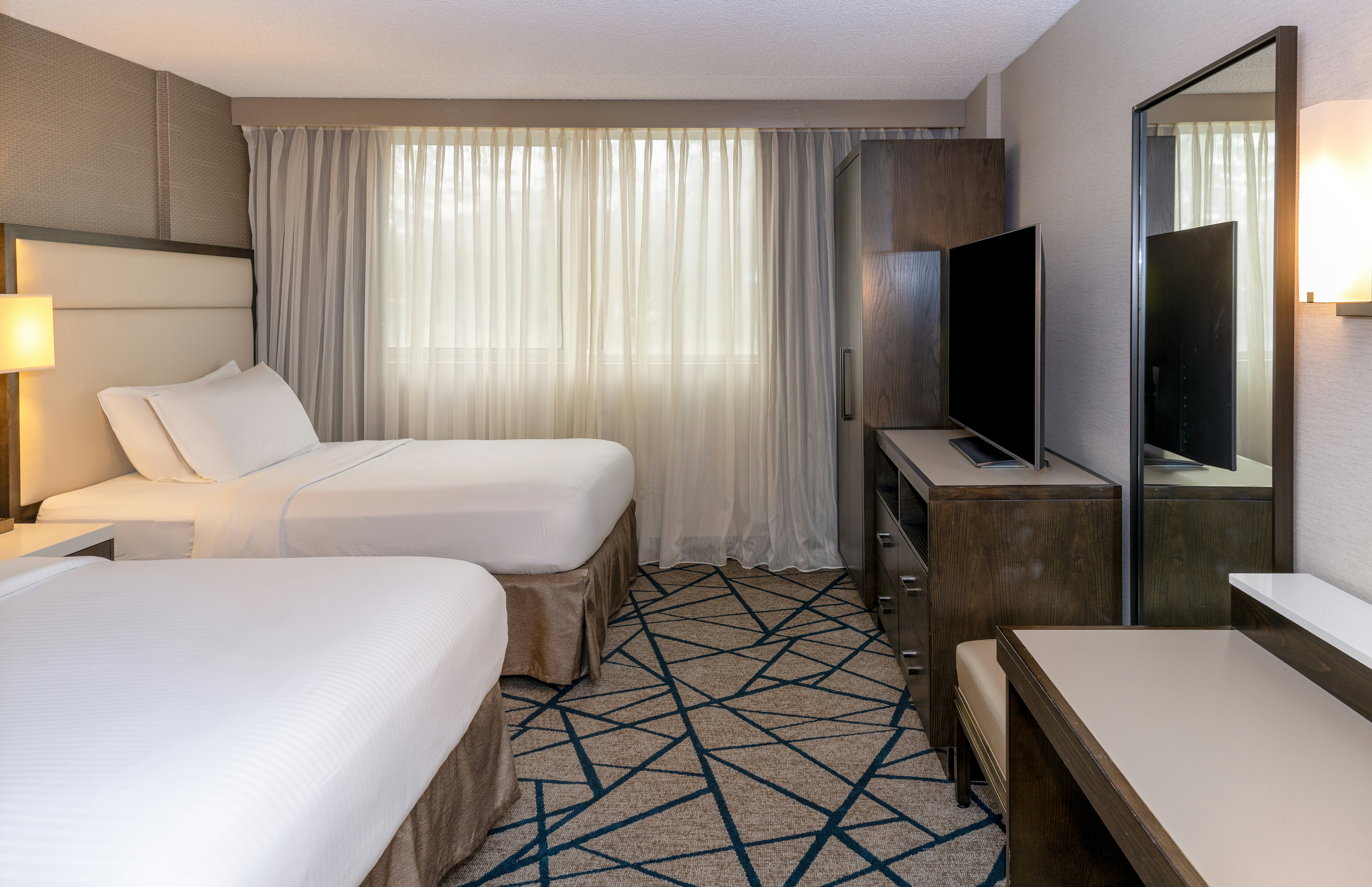 غرفة بسريرين كوين، Embassy Suites by Hilton Seattle Bellevue 3/6