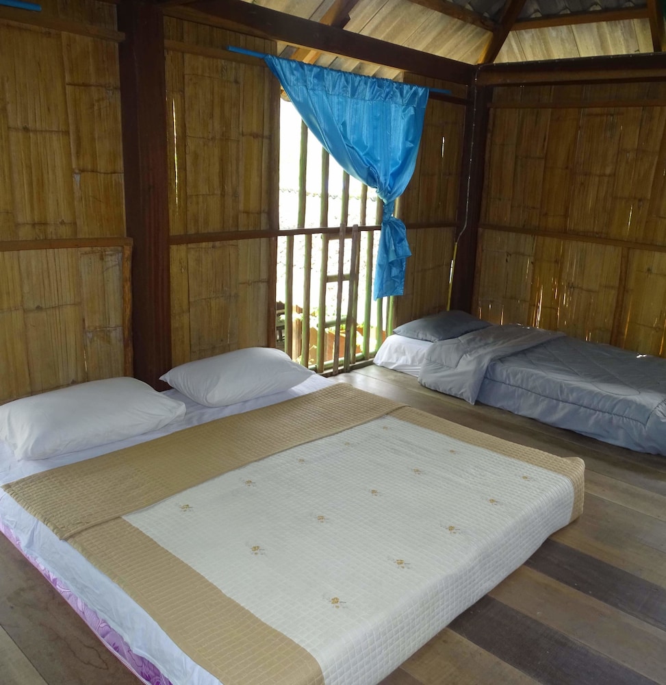 Hill Tribe Art House 19/50