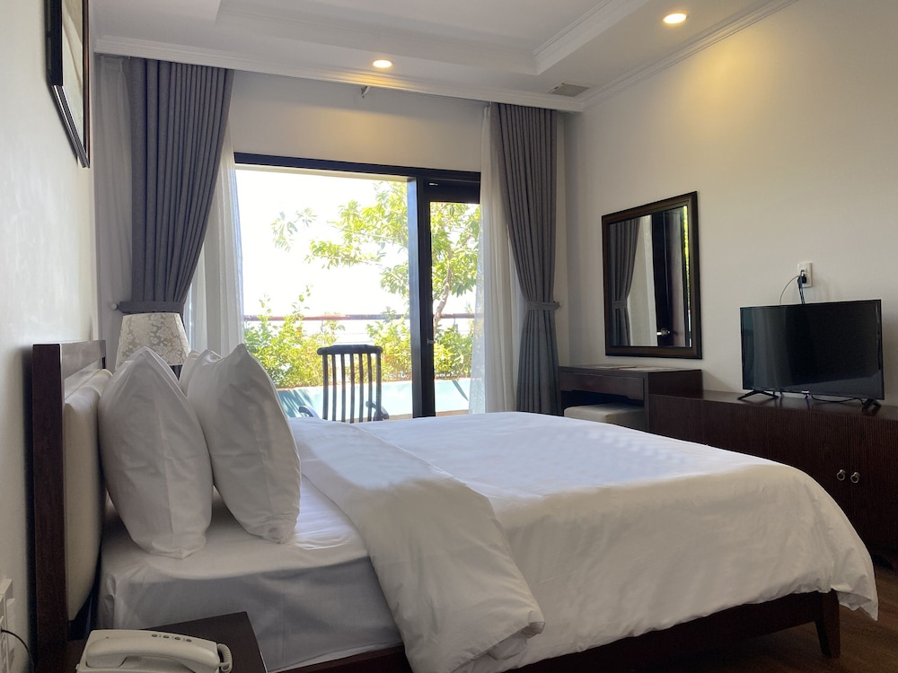 Hoang Ngoc Beach Resort 47/87