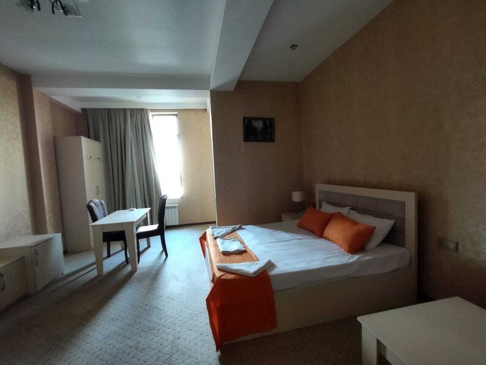 Art Hotel Baku 28/62
