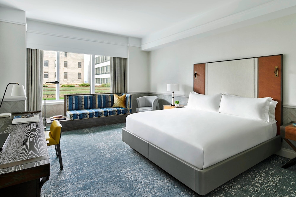 THE RITZ-CARLTON BOSTON 5/48