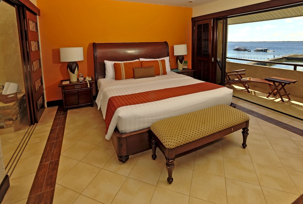 Costabella Tropical Beach Hotel 41/78