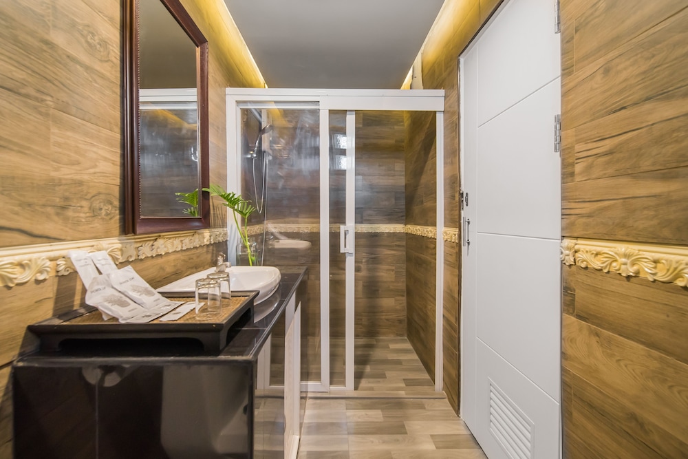 Ratchada Point Hotel 57/57