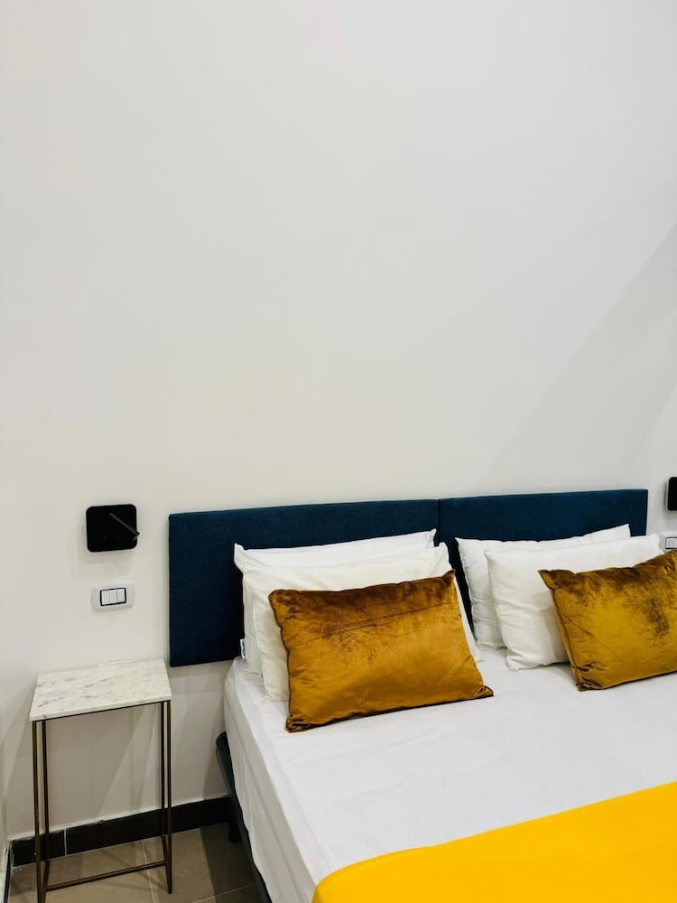 Boutique Hotel Piazza Carita 27/60