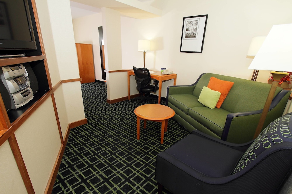 Fairfield Inn Suites Killeen 13/24