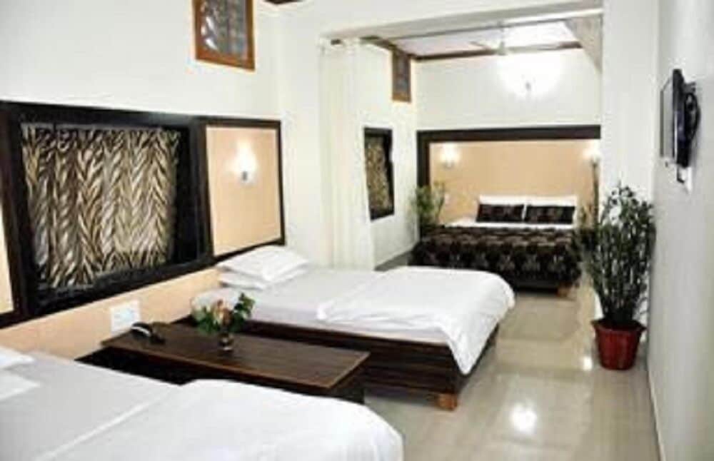 Hotel Shanti Mount Abu 5/28
