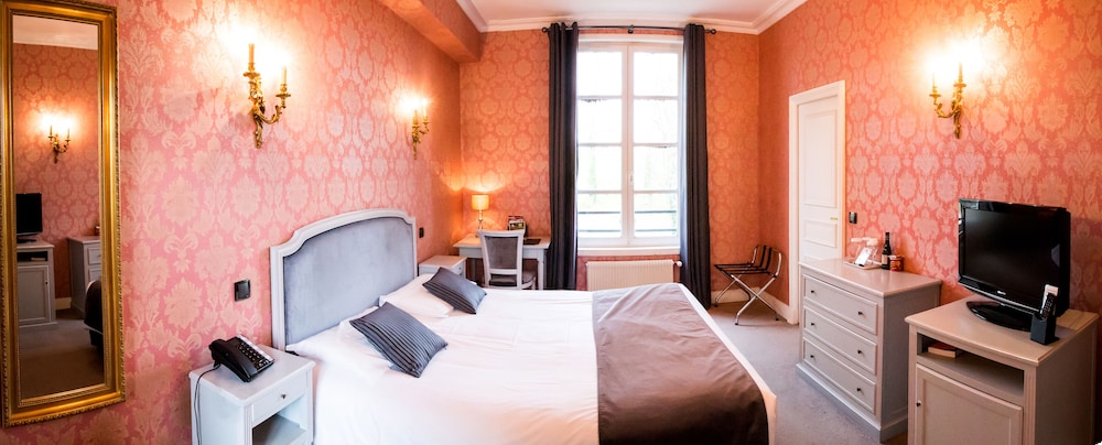 Chateau De Bellefontaine 12/50