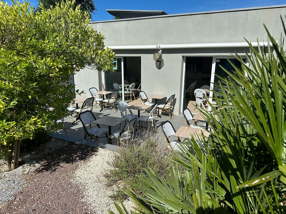 Sure Hotel by Best Western Mont-de-Marsan 52/56