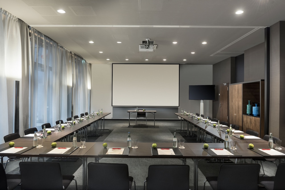 Adina Apartment Hotel Frankfurt Westend 46/49