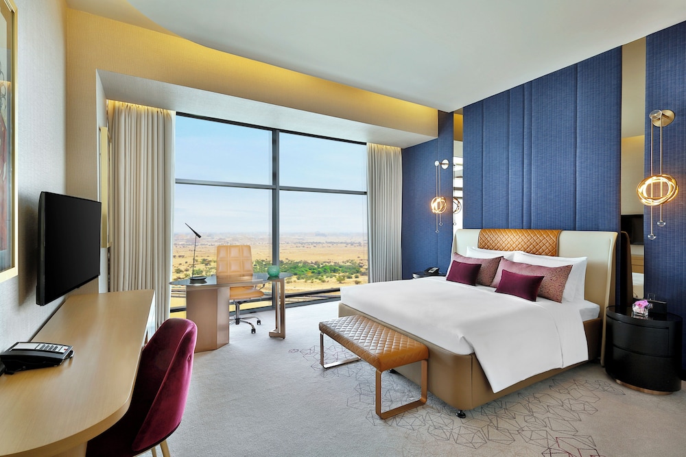 CLARKES HOTEL 17/50