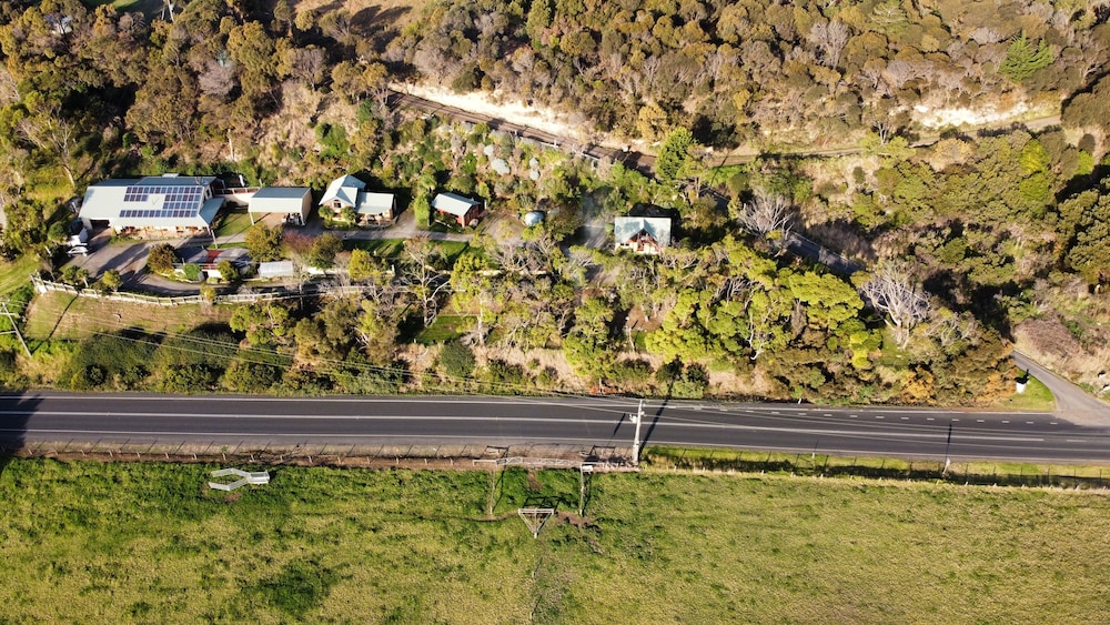 EASTERN REEF COTTAGES 49/56