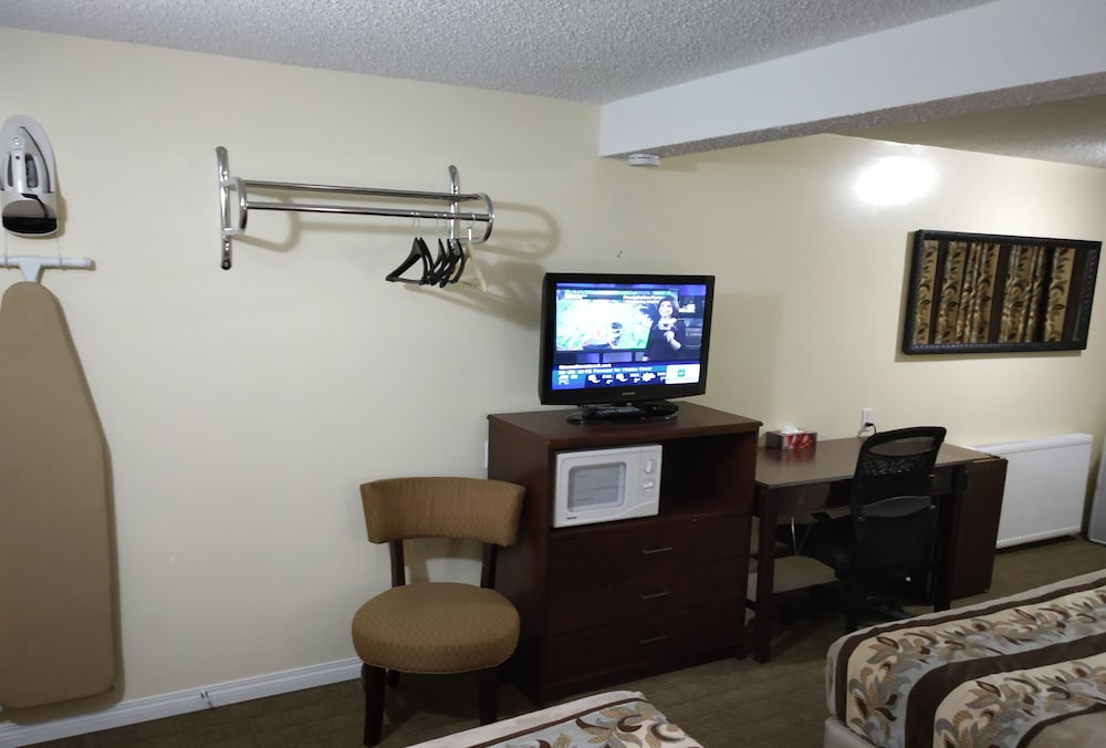 Parkway Motel & European Lodges 50/64