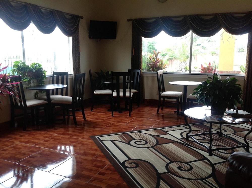 Scottish Inns Suites Timber Creek Houston 37/41