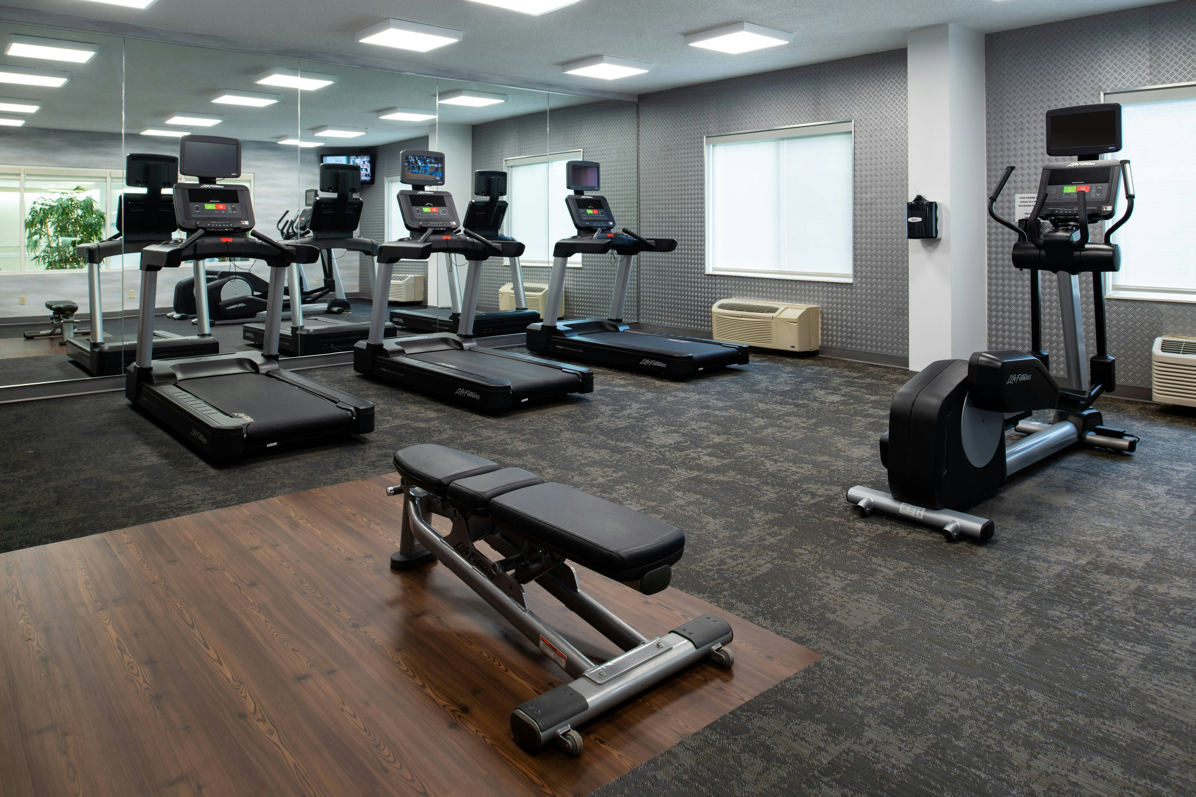 Fairfield Inn Suites By Marriott Beloit 13/26