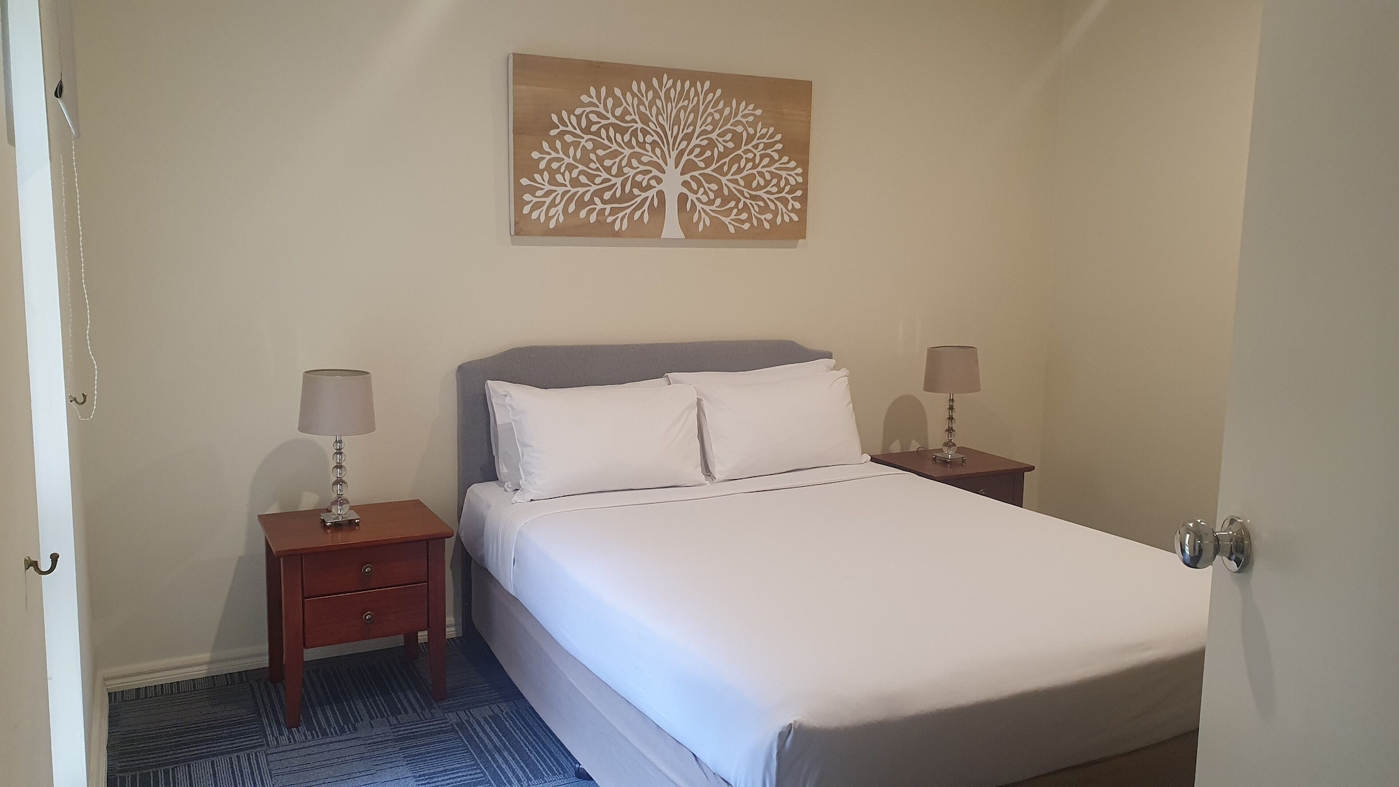 1 BEDROOM, EXECUTIVE, APARTMENT
