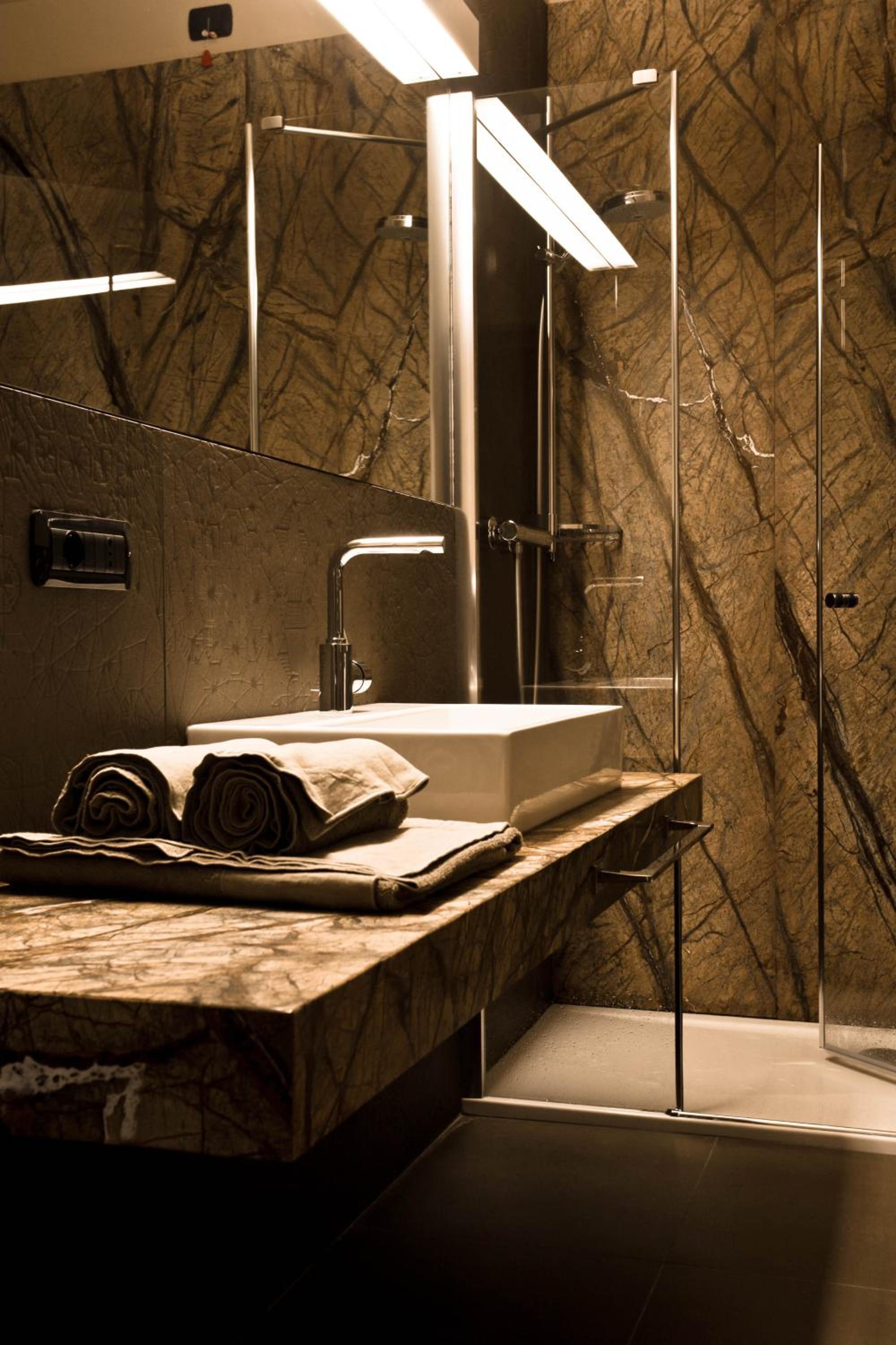 جناح، Charme Hotel Alexander 9/9