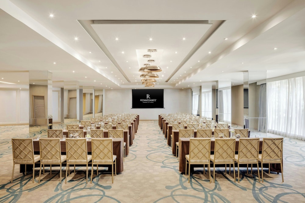 Renaissance Panama City Hotel 40/50