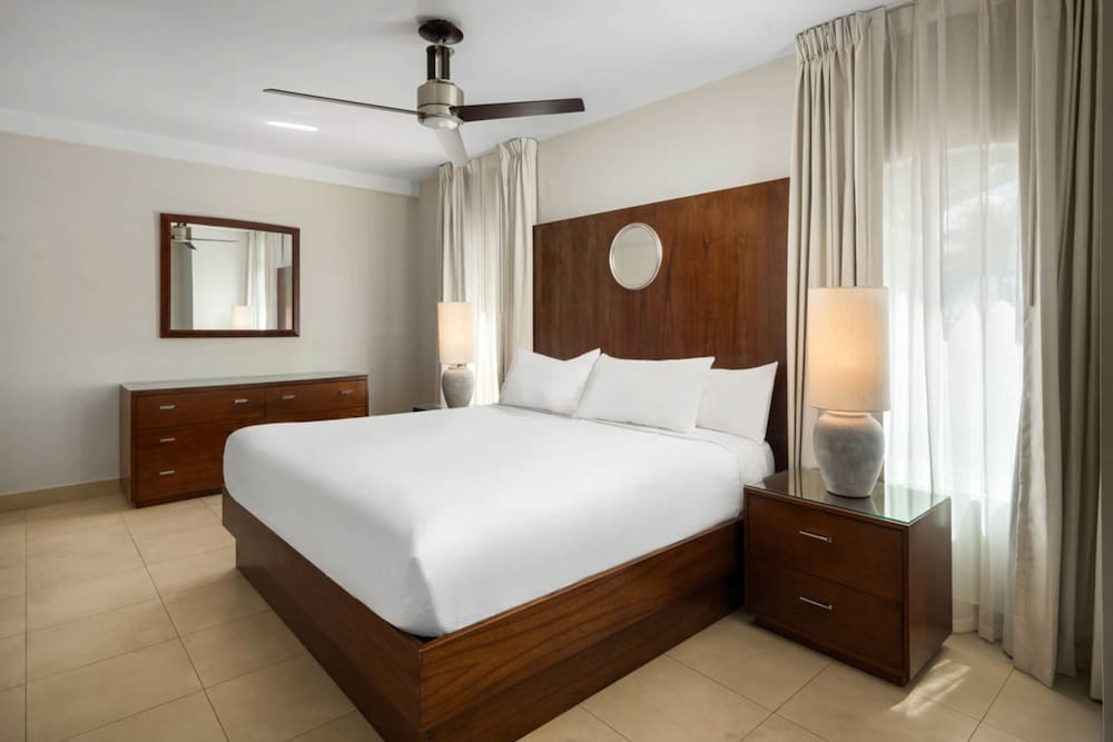 Blue Haven Resort 20/48