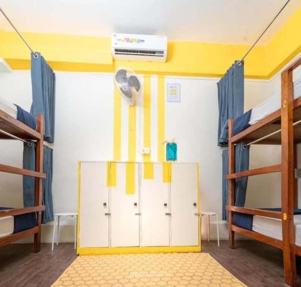Locomo Hostel - Mumbai Airport 3/50