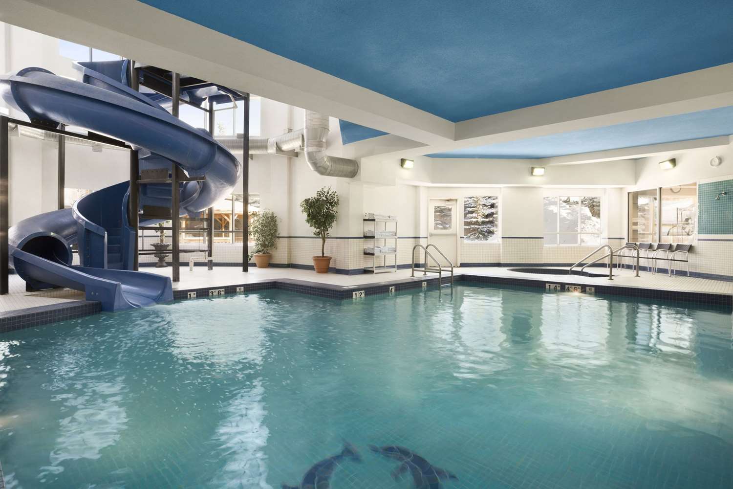 Travelodge by Wyndham Strathmore 6/22
