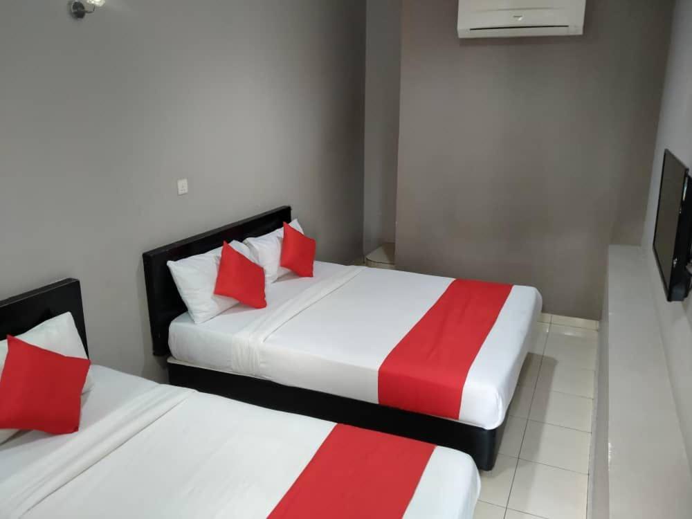 Oyo 44097 Avatarr Hotel 12/49