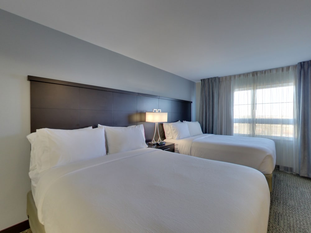 STAYBRIDGE SUITES MADISON FITCHBURG 11/71