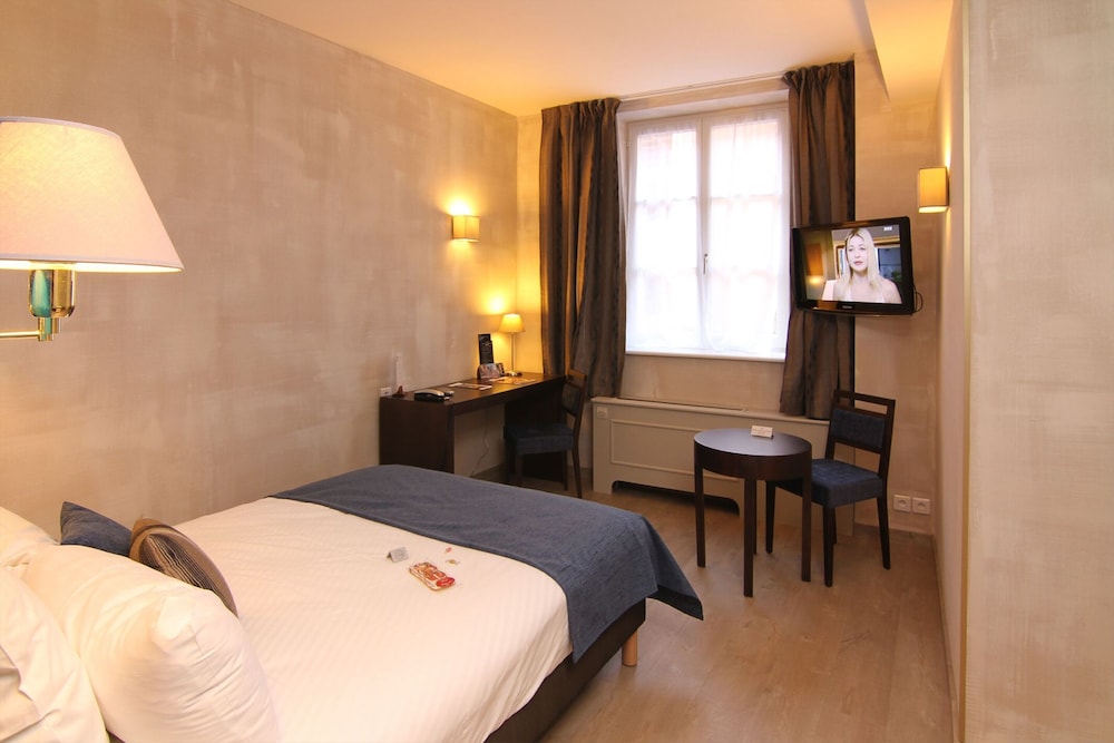 Hotel Beaucour 41/83
