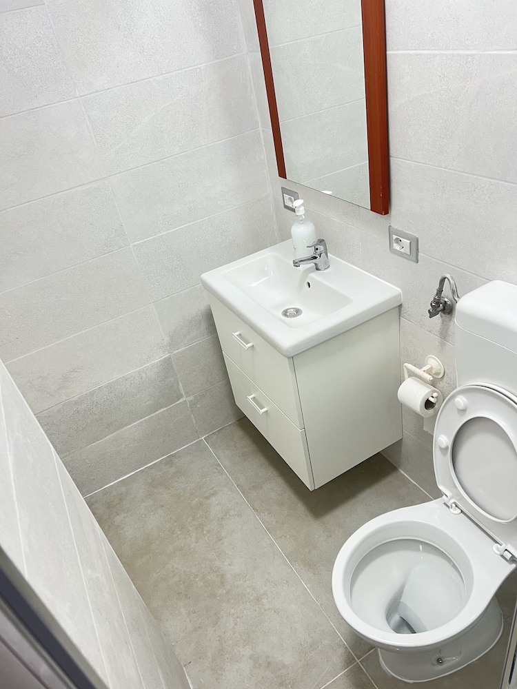 Meltin' Rome Guesthouse 40/40