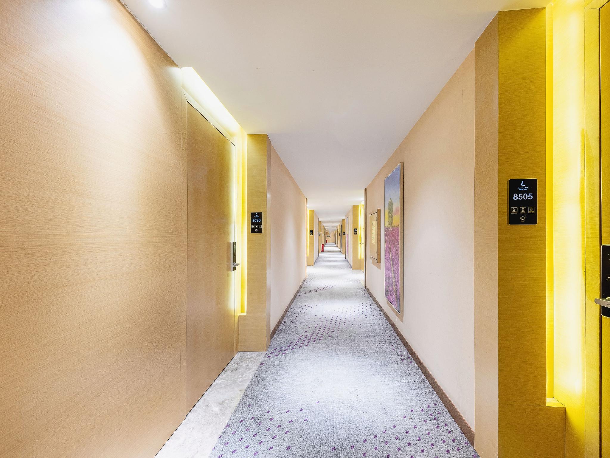 Lavande Hotels 24/30