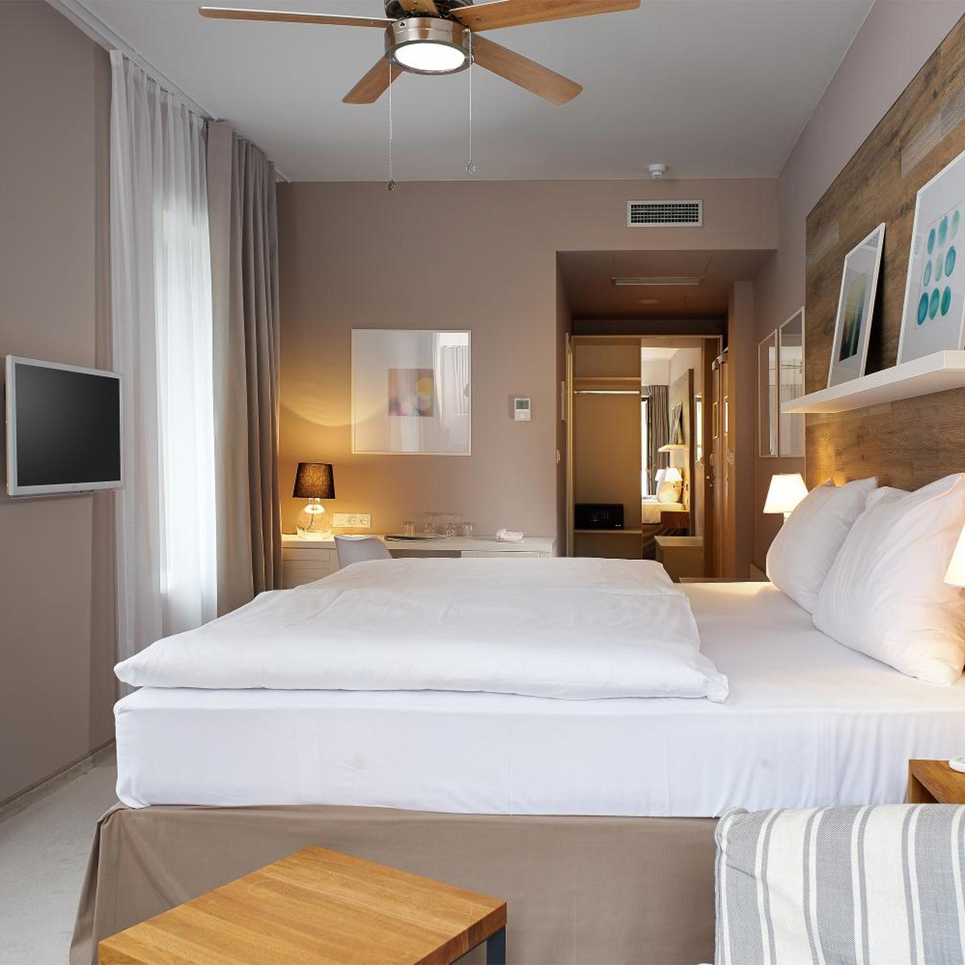 Superior, Double Bed, Golf Course View, Balcony