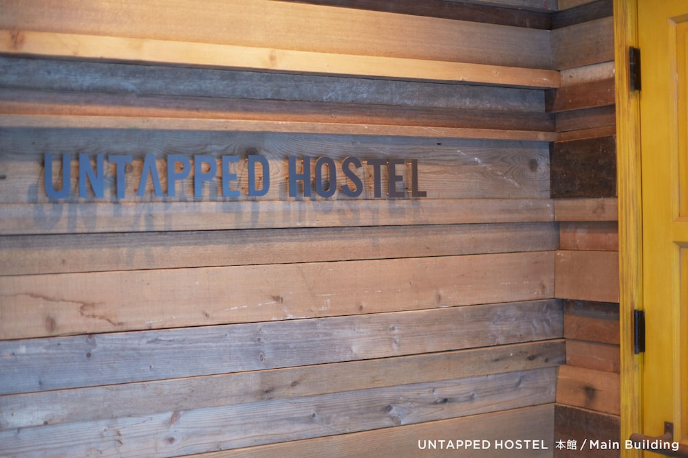 Untapped Hostel 2/57