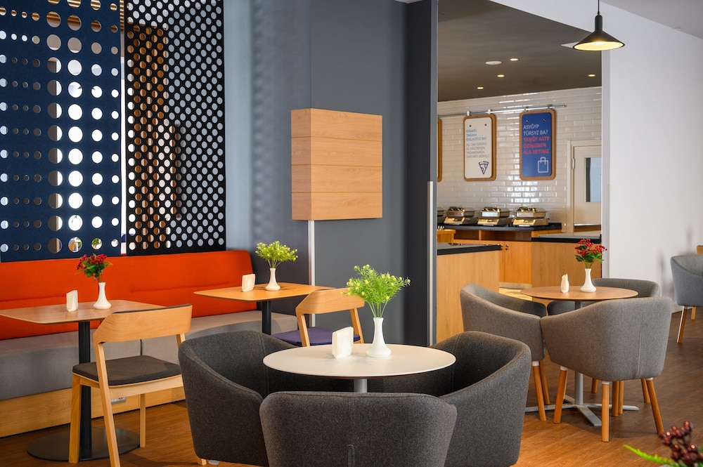 Holiday Inn Express - Almaty, an IHG Hotel 32/47