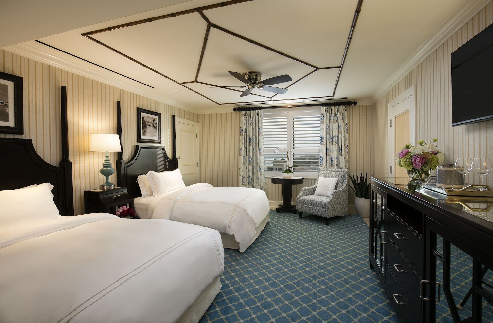 Room, 2 Double Beds, Resort View, Accessible