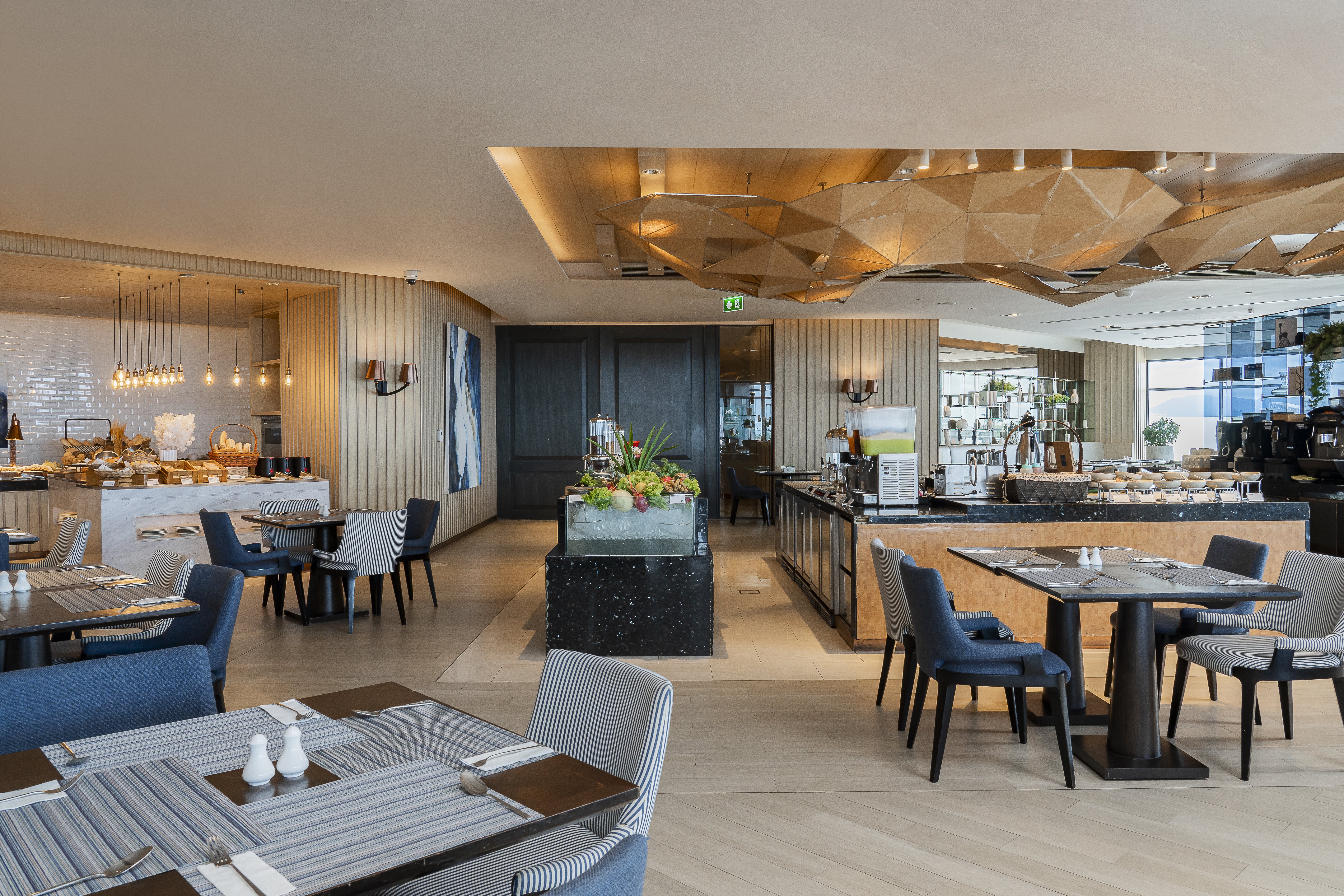 Holiday Inn & Suites Rayong City Centre 57/77