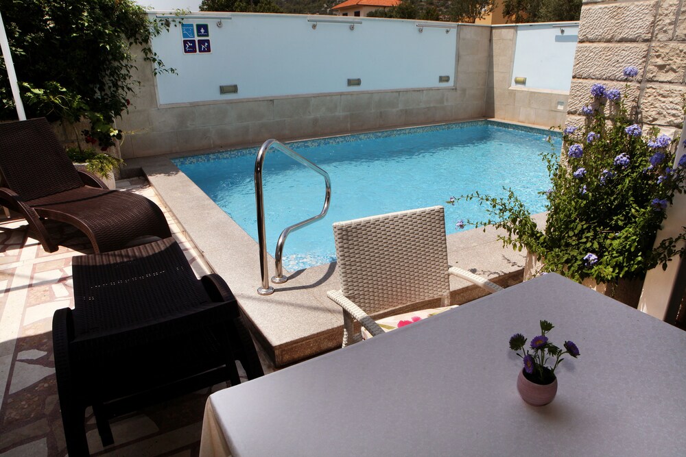 VILLA RUSTICA DALMATIA 36/50