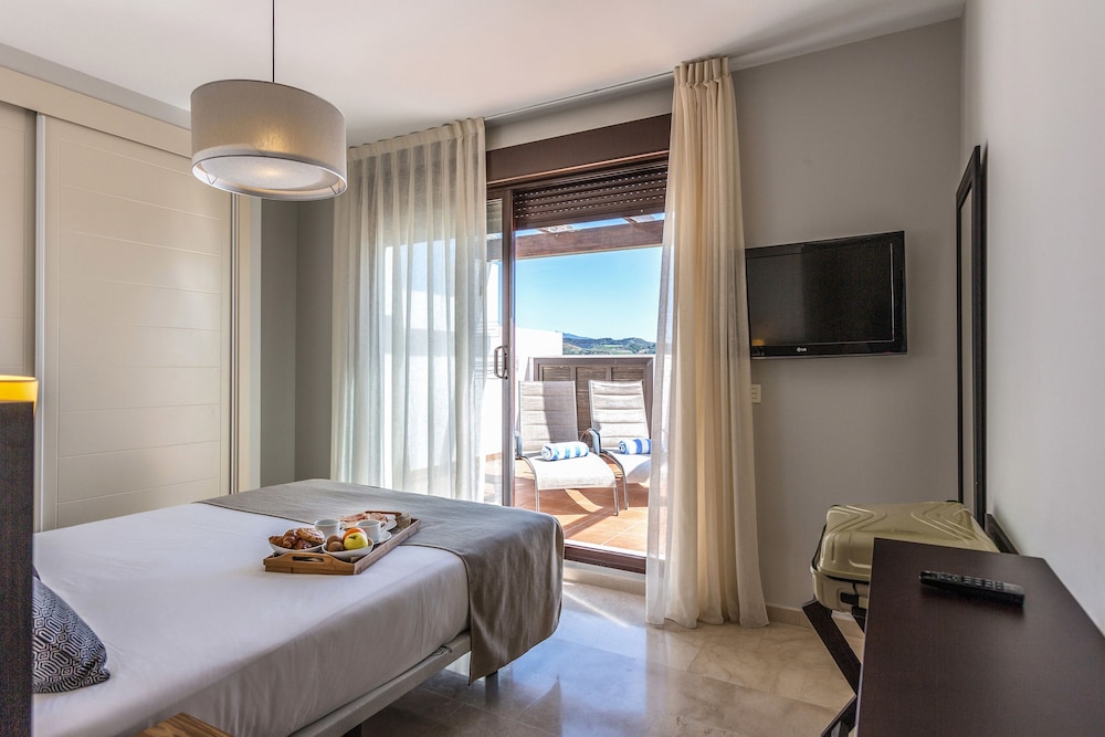 Ona Valle Romano Golf and Resort 33/72