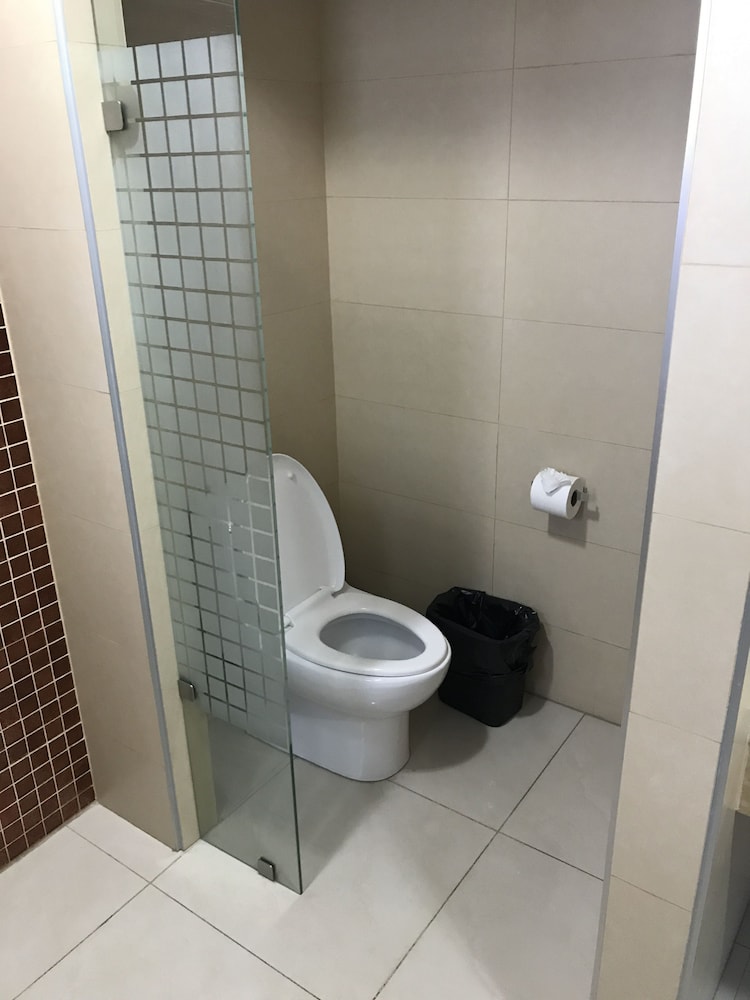 Hostalia Hotel Expo And Business Class 56/60