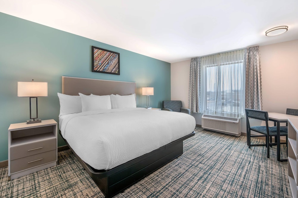 MainStay Suites Harrisburg Airport - Hershey South 14/35