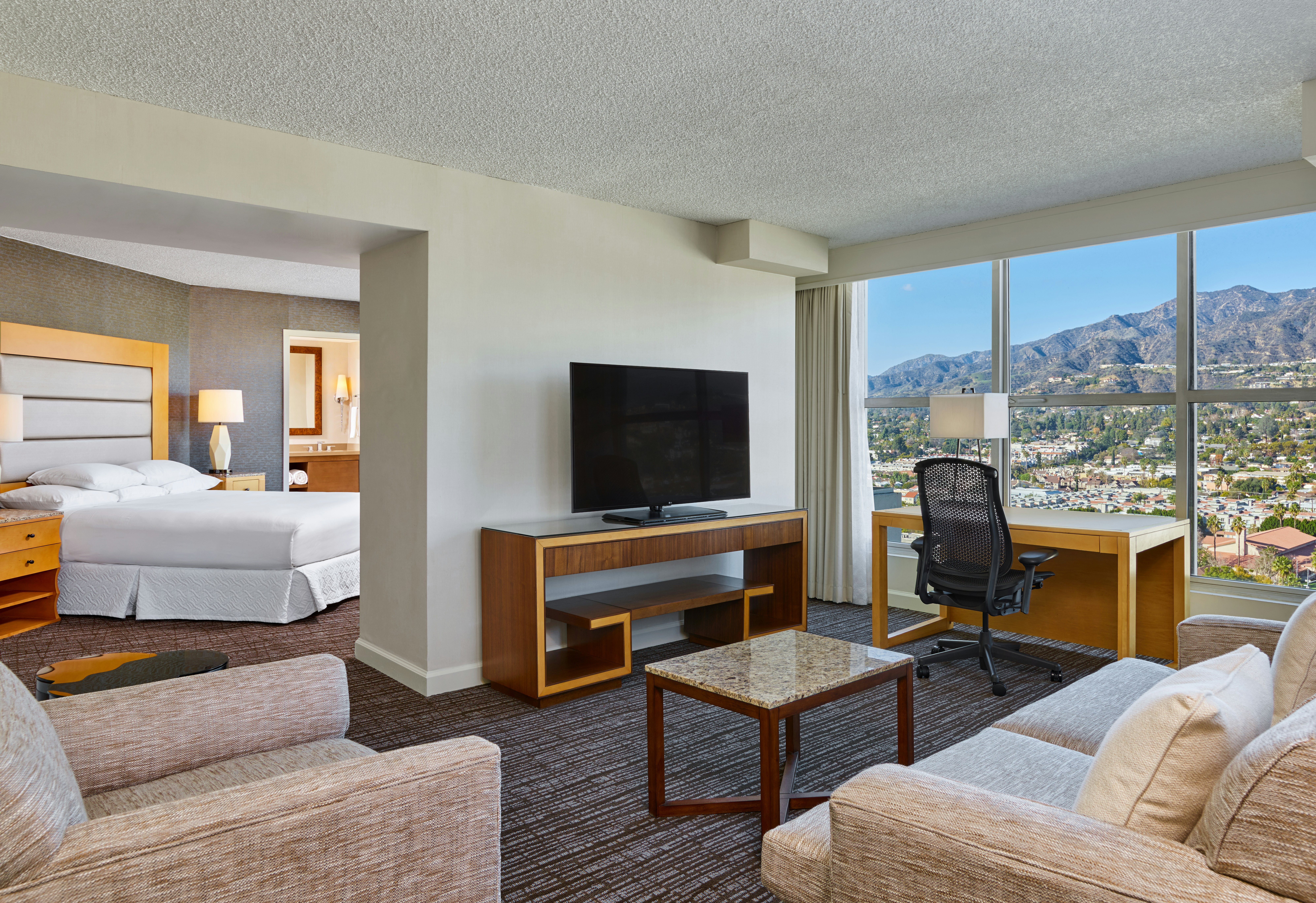 1 Bedroom, Suite, King Bed, Executive Level
