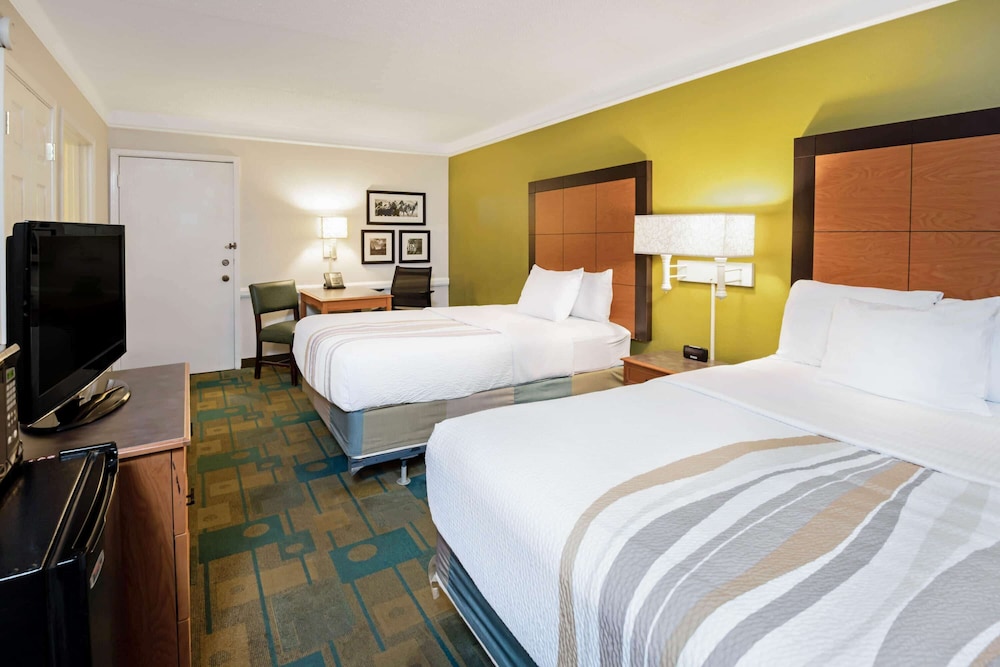 La Quinta Inn by Wyndham Amarillo Mid-City 25/52